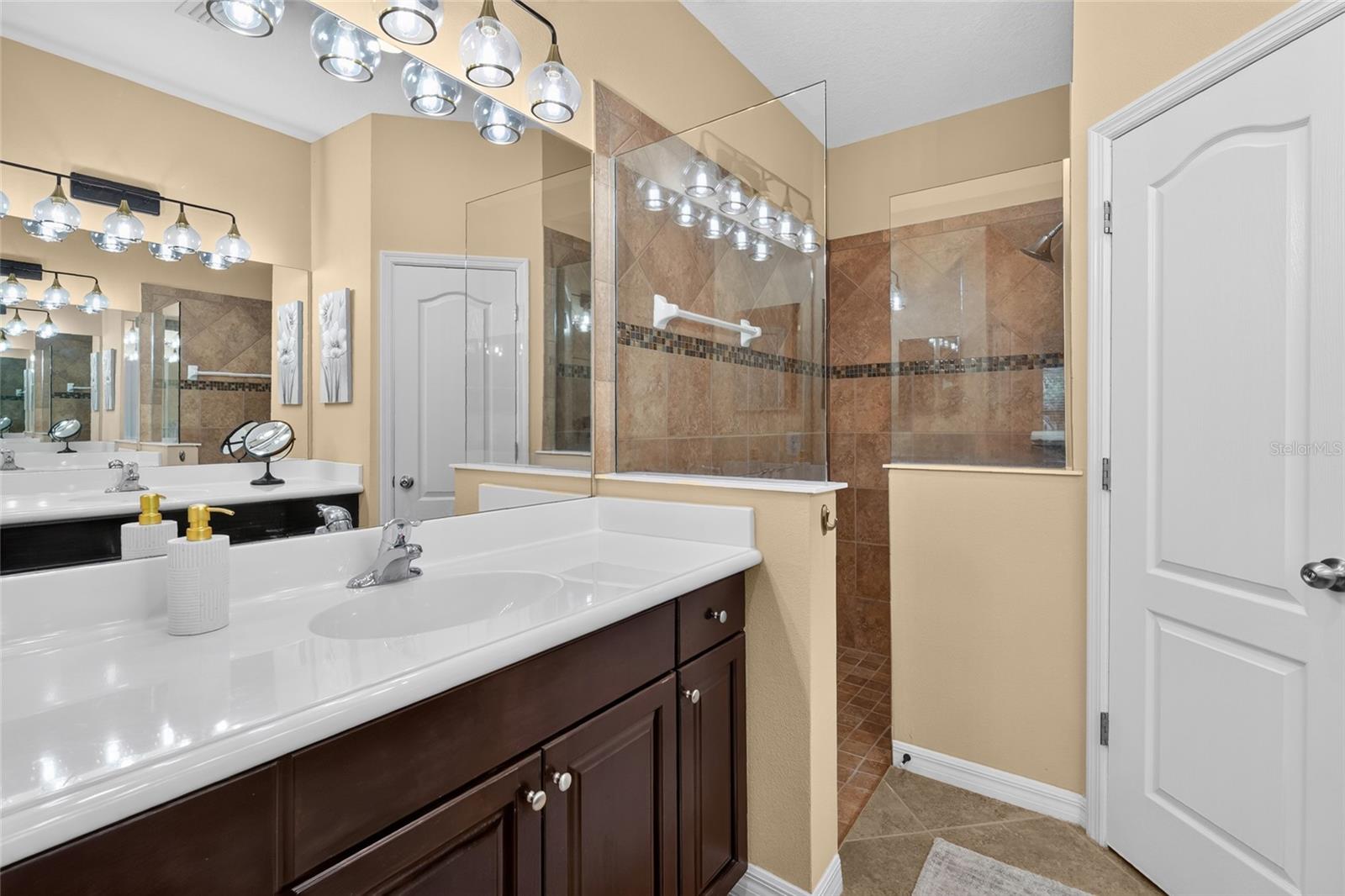 11417 OKALOOSA DR — photo 8