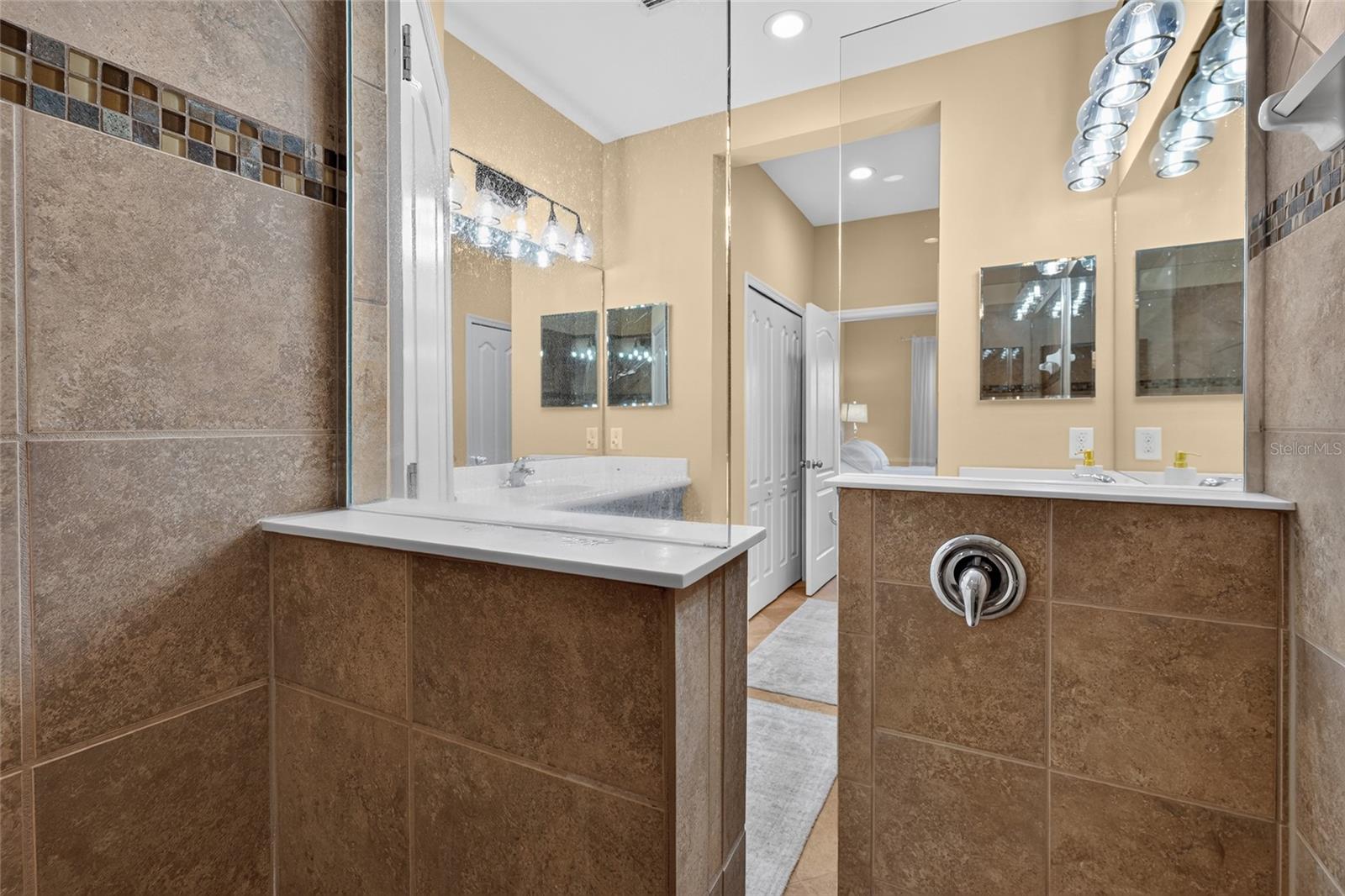 11417 OKALOOSA DR — photo 37