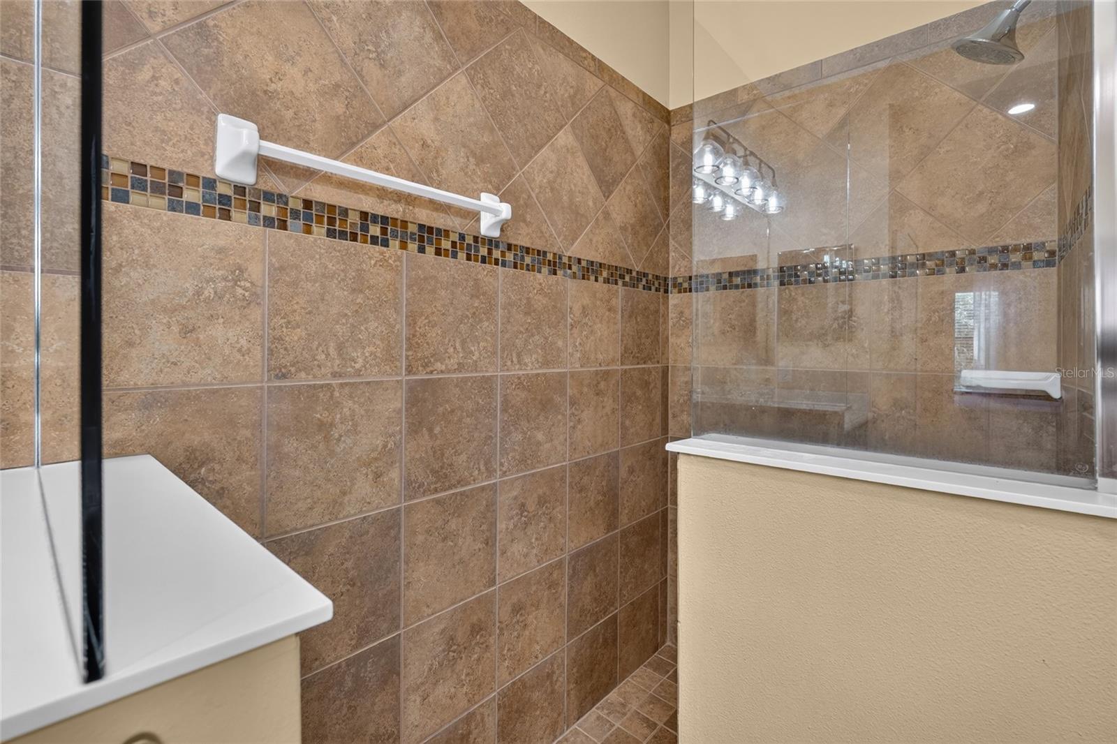 11417 OKALOOSA DR — photo 36