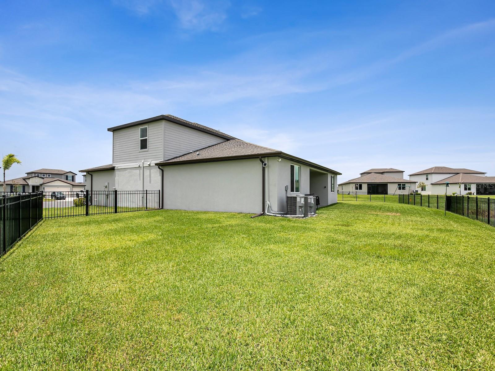 7008 NORRIS LANDING PL — photo 34