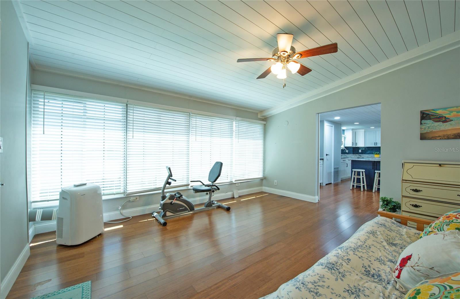 407 DOLPHIN DR S — photo 16