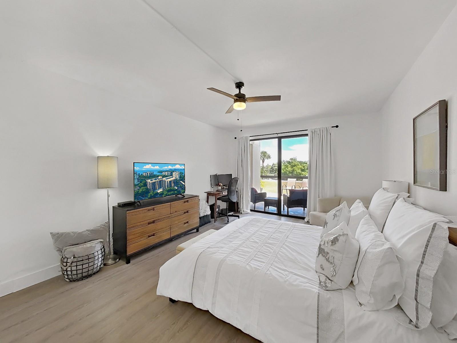 150 BELLEVIEW BLVD #106 — photo 25
