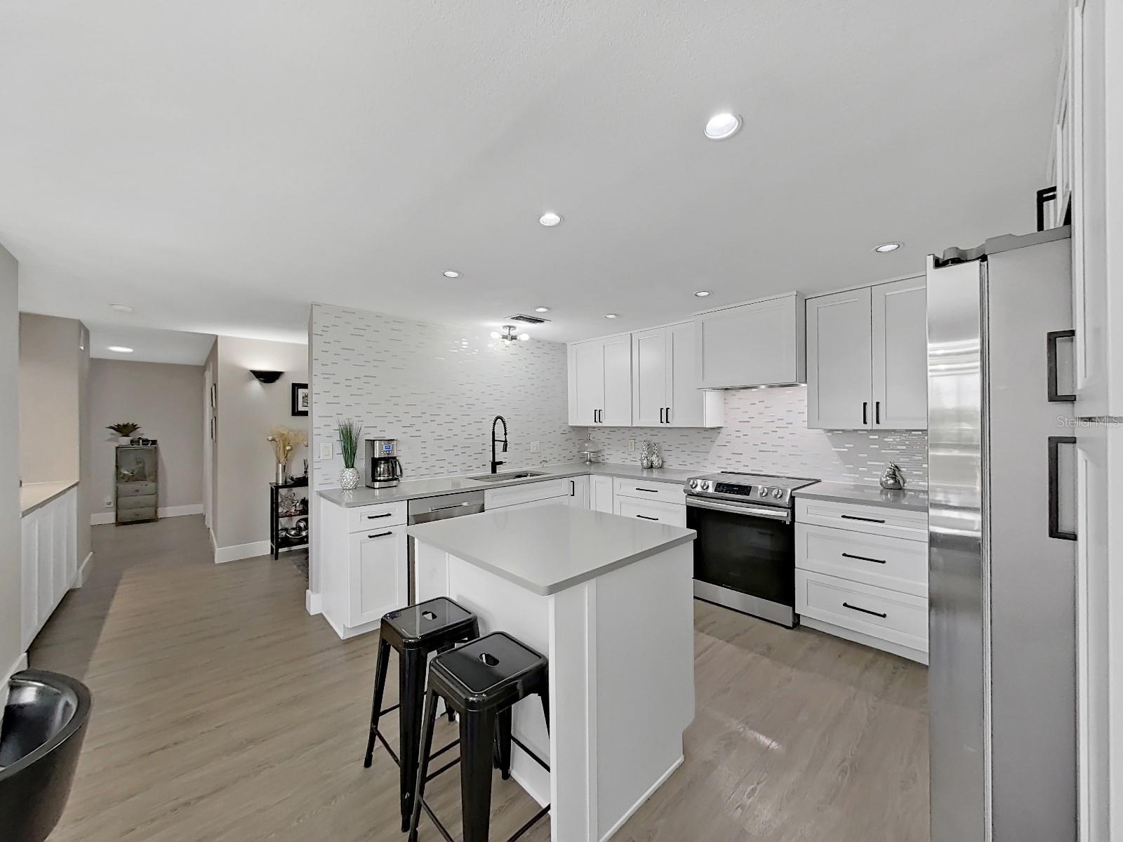 150 BELLEVIEW BLVD #106 — photo 8