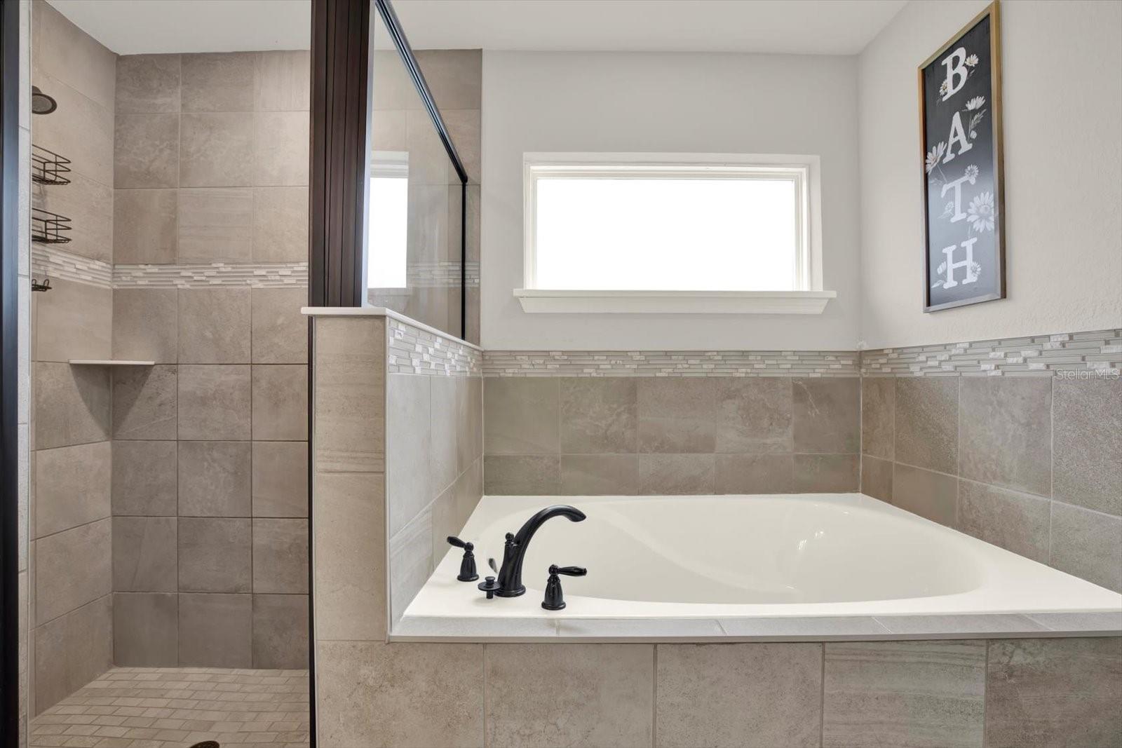 117 EAGLE SUMMIT DR — photo 18