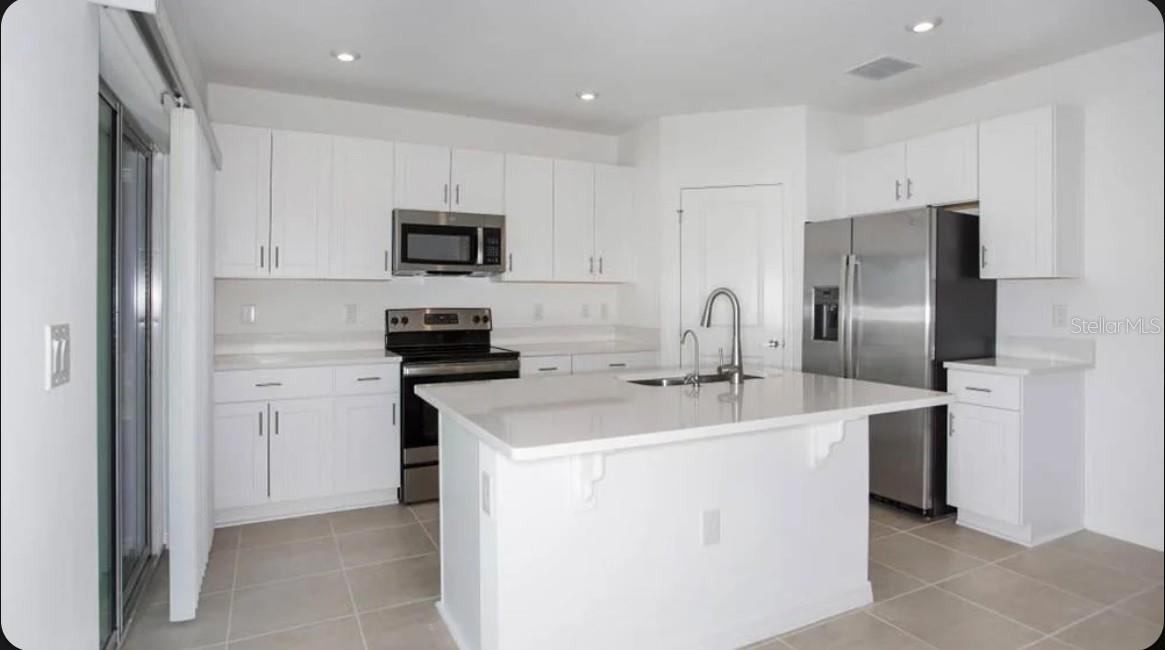 13317 COMMONS AVE — photo 4