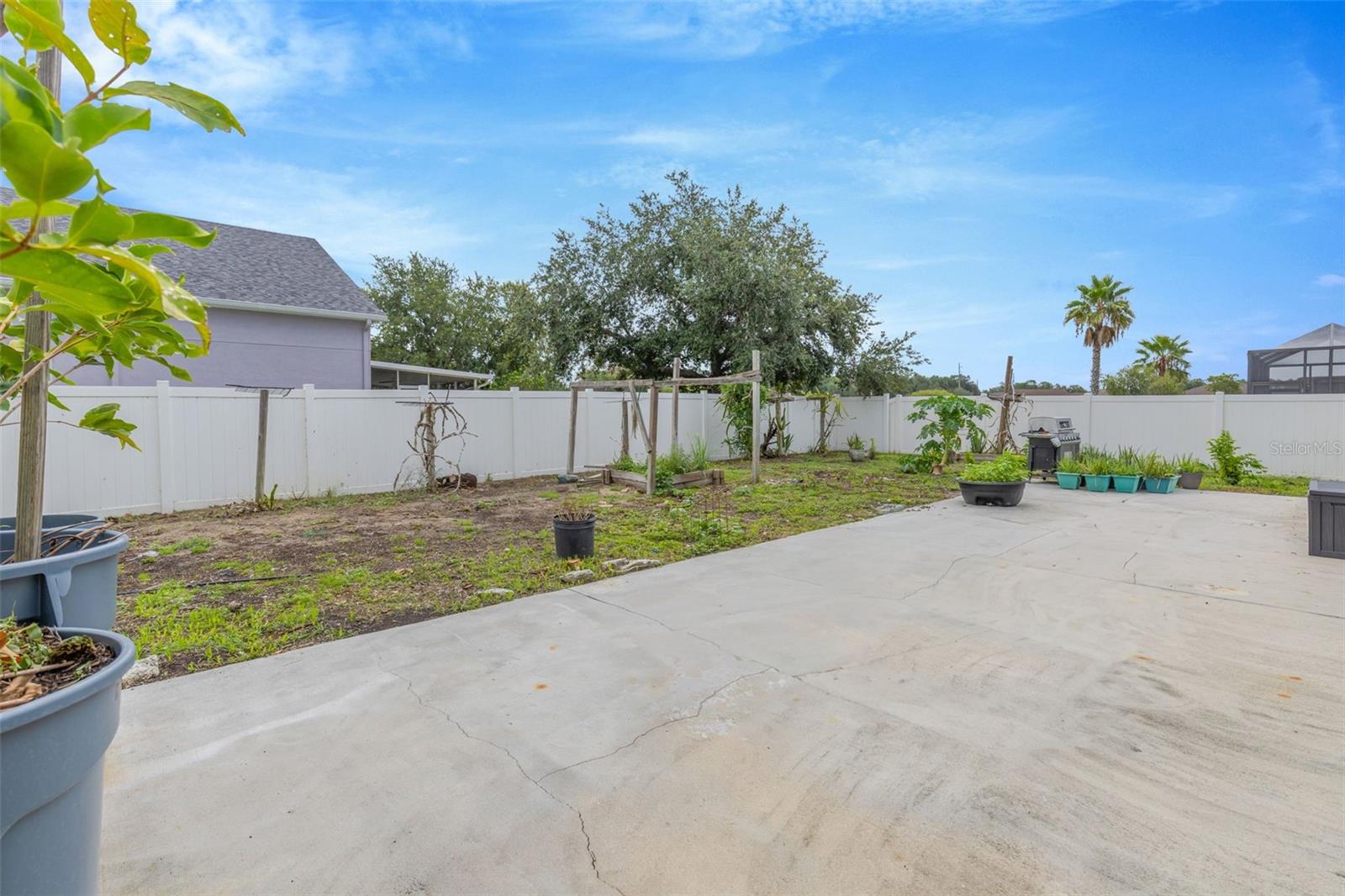 2206 VIA CORTONA ST — photo 32