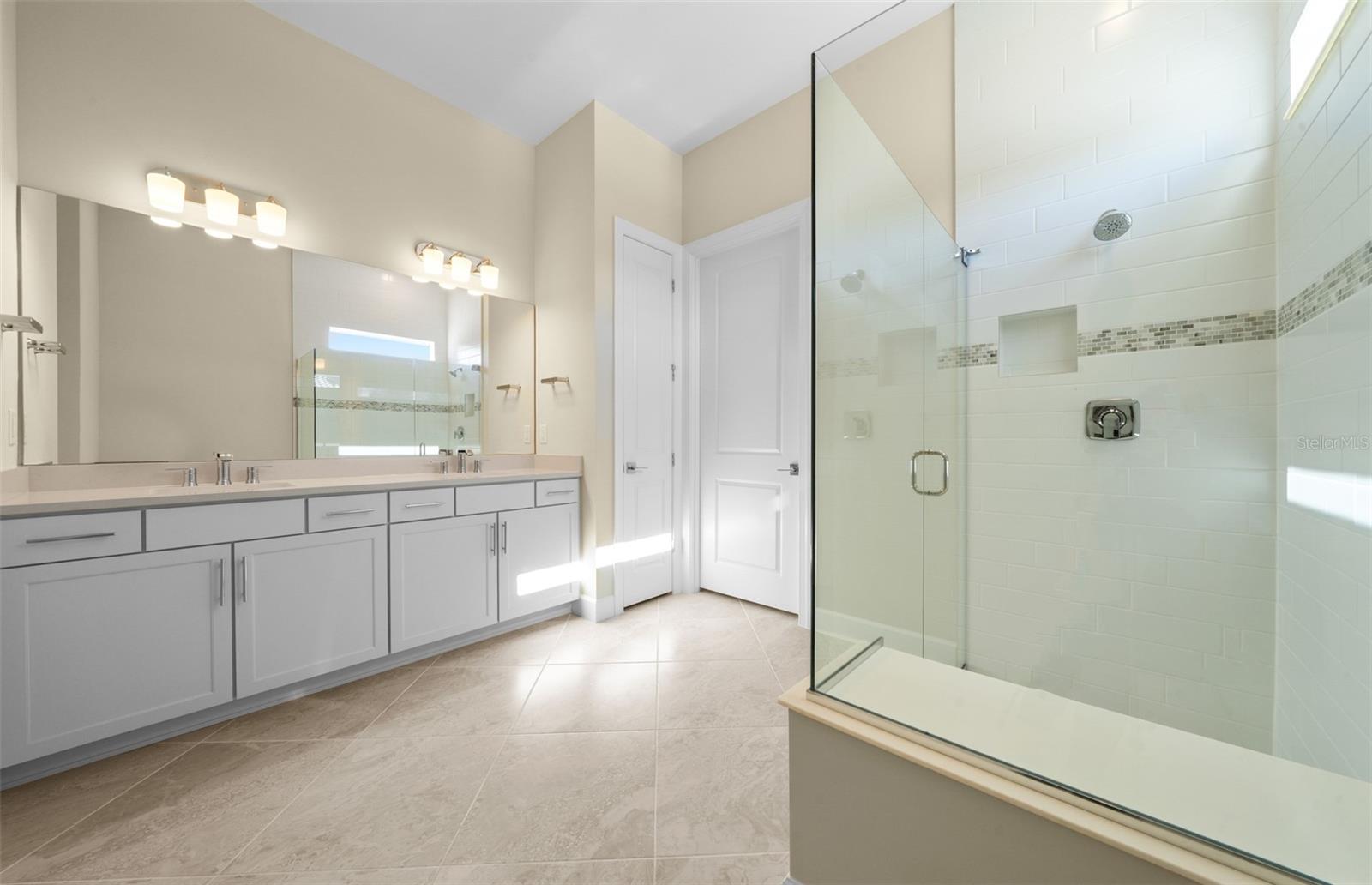 7621 FULHAM AVE — photo 31