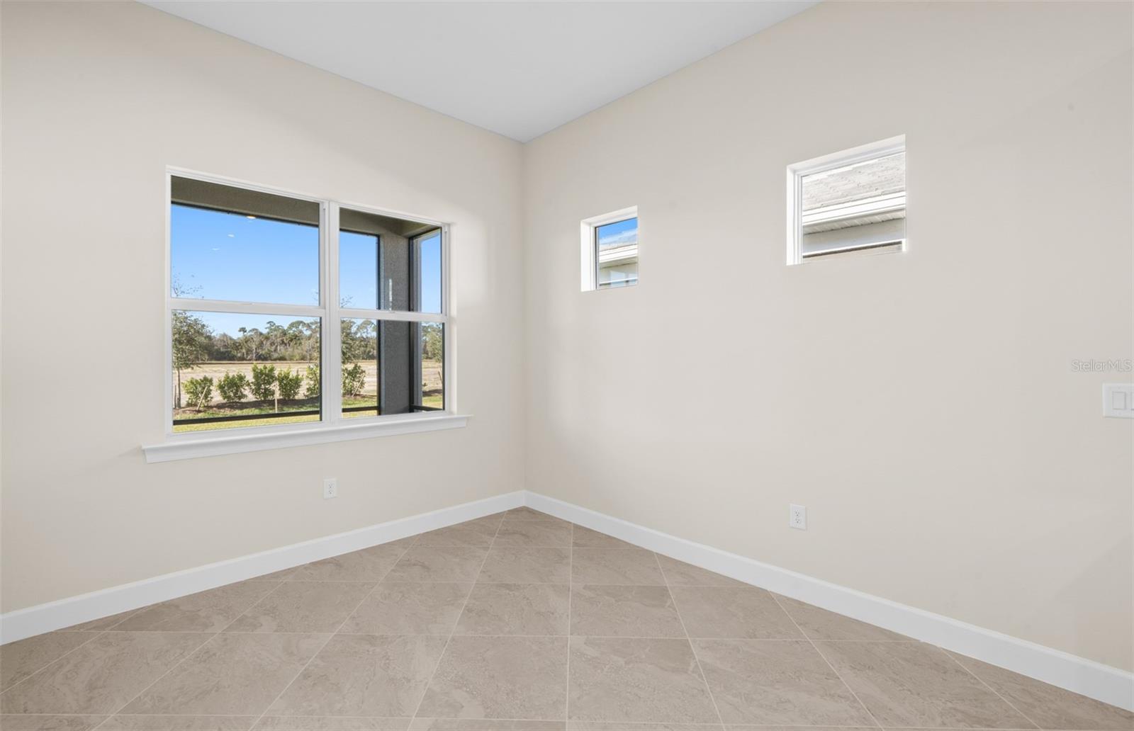 7621 FULHAM AVE — photo 11