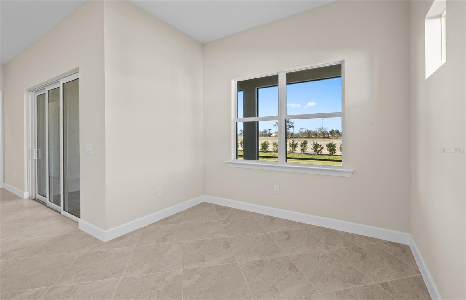 7621 FULHAM AVE — photo 10