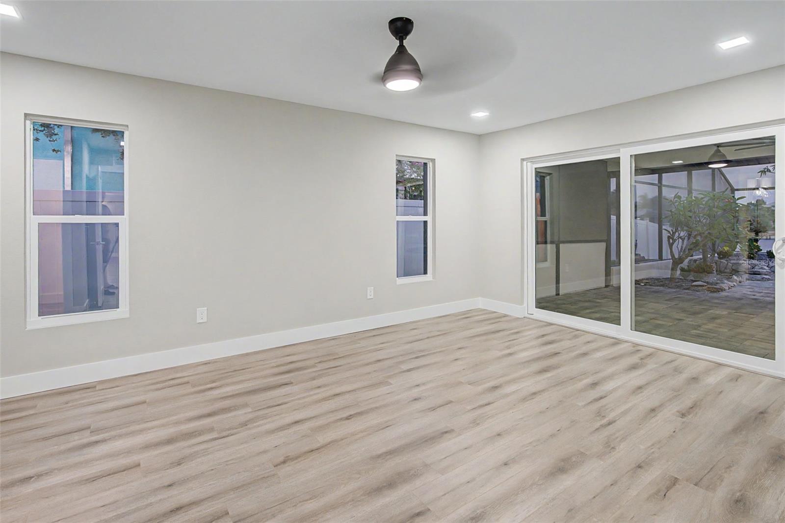 728 SPANISH MAIN DR — photo 27