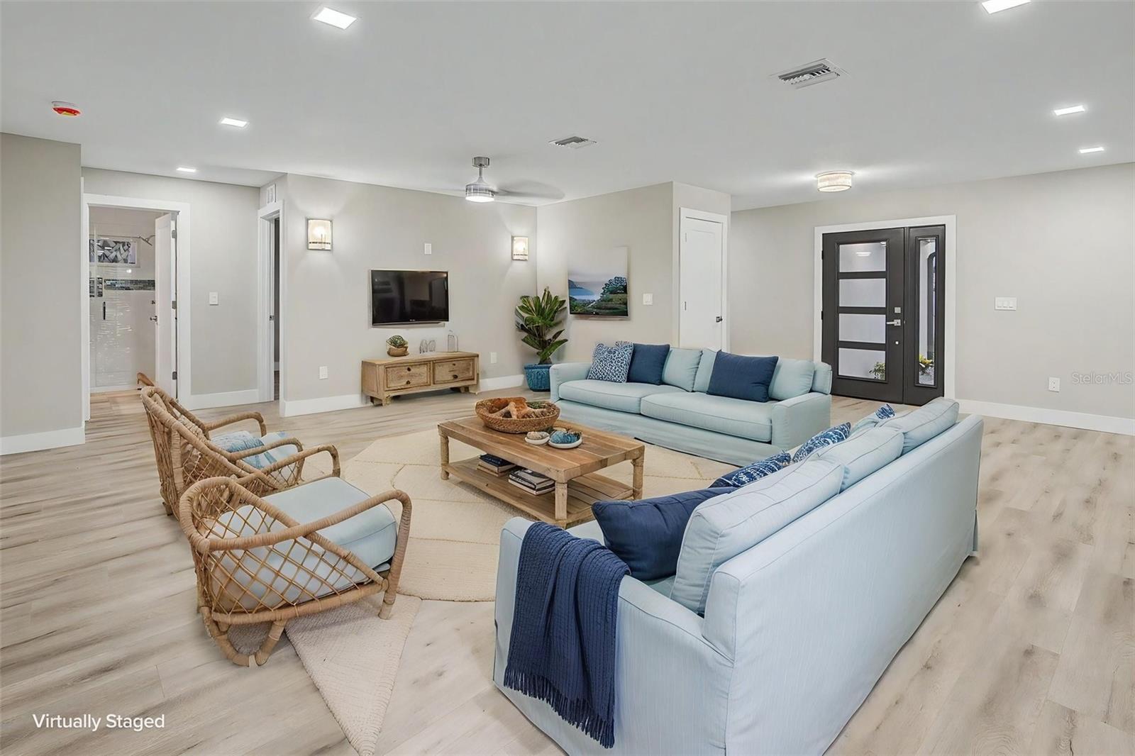728 SPANISH MAIN DR — photo 9