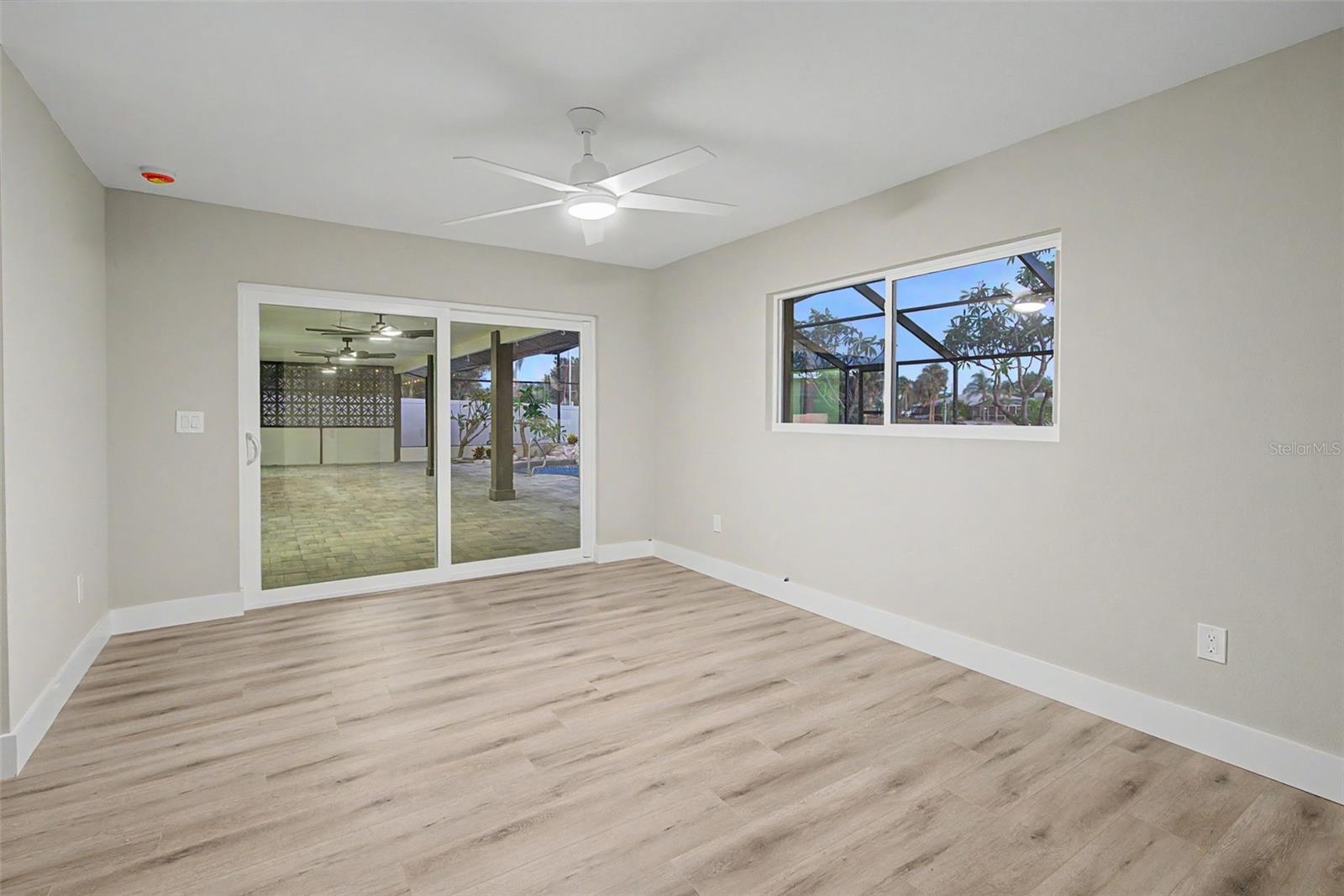 728 SPANISH MAIN DR — photo 35