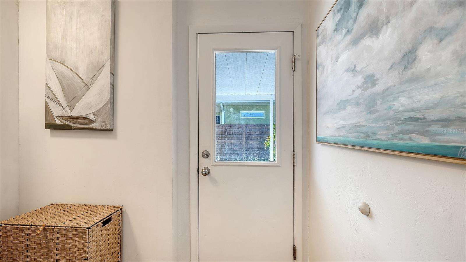 2719 TEMPLE ST — photo 32