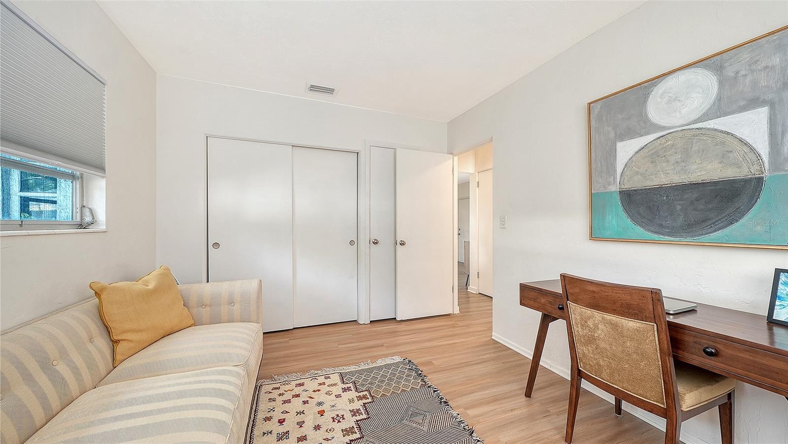 2719 TEMPLE ST — photo 27