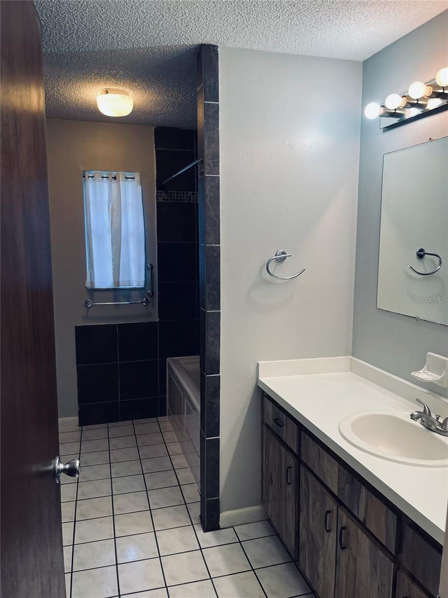 39648 MEADOWOOD LOOP — photo 18