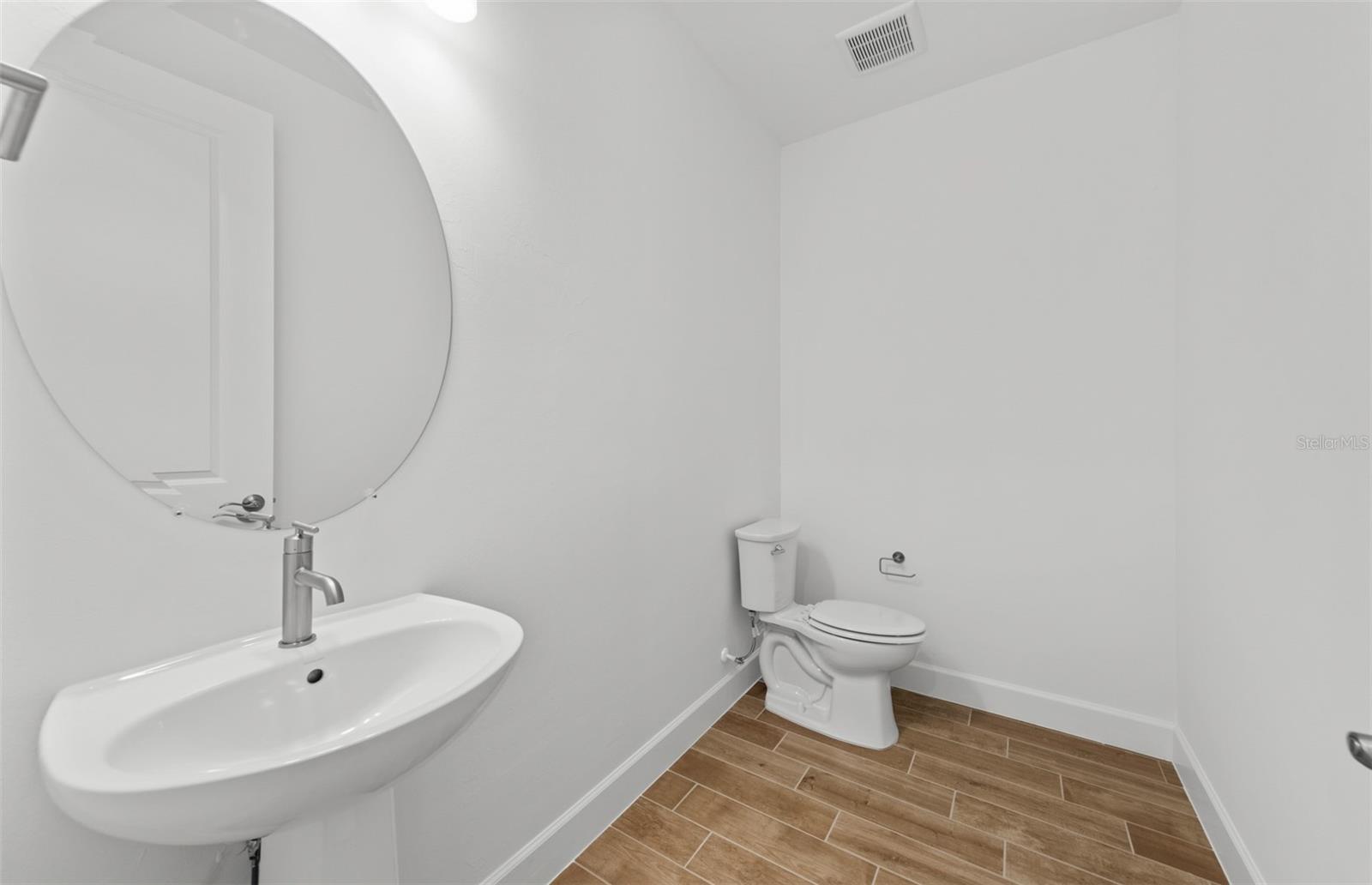 7617 FULHAM AVE — photo 12