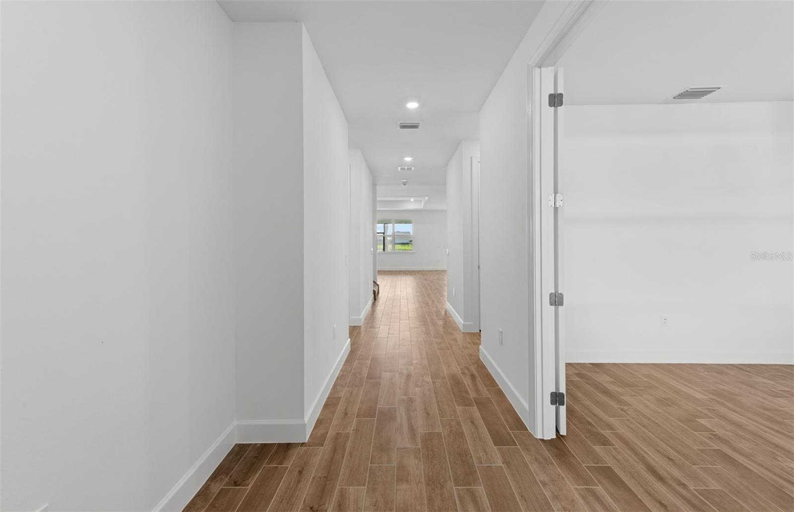 7617 FULHAM AVE — photo 8