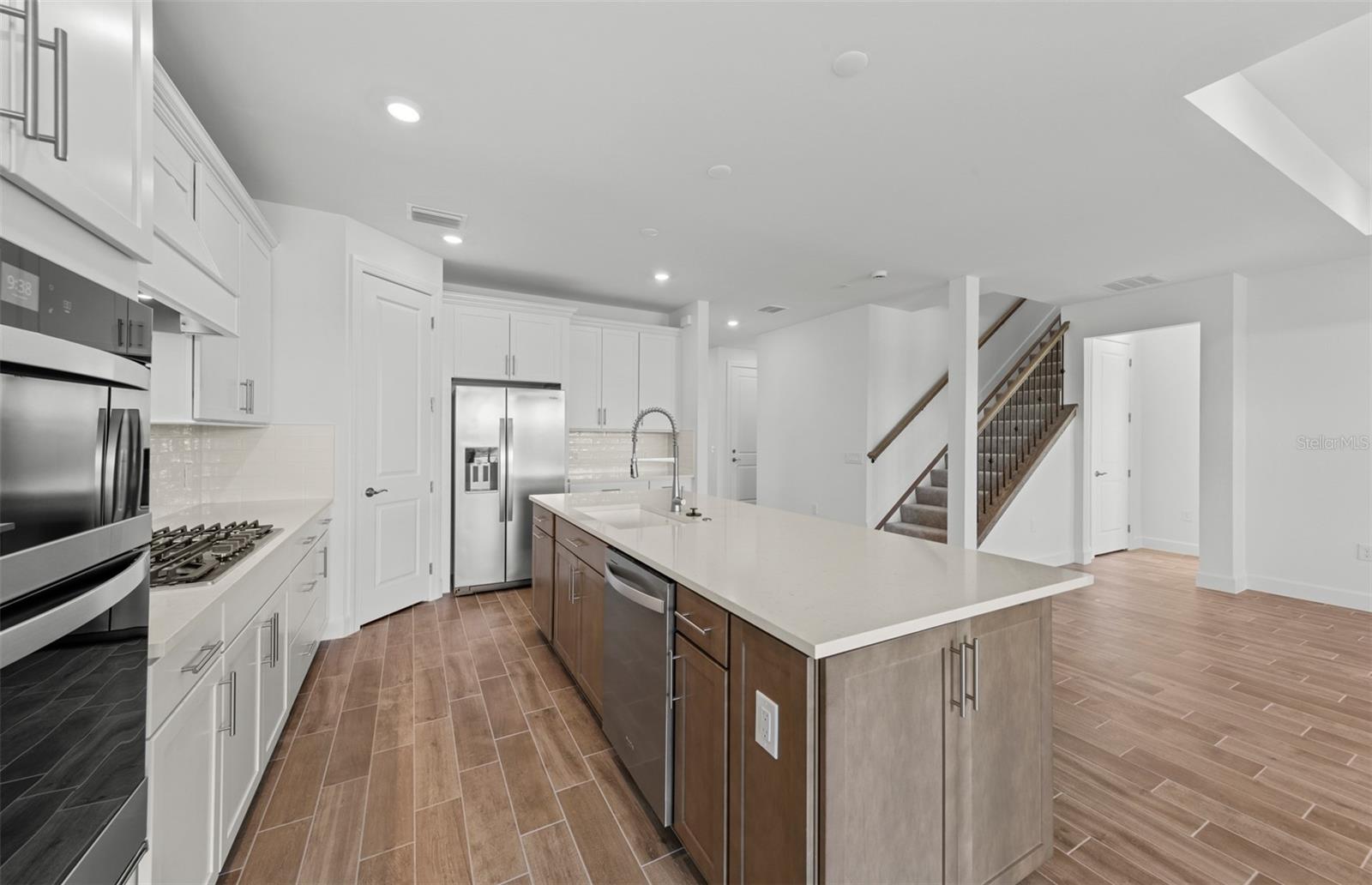 7617 FULHAM AVE — photo 16