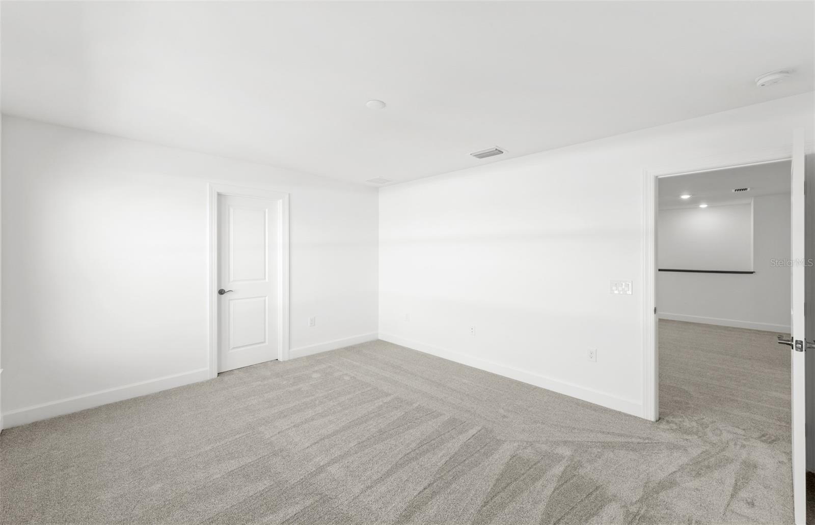 7617 FULHAM AVE — photo 39