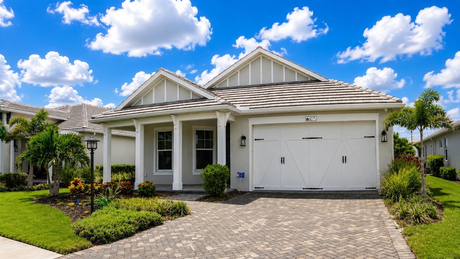 8075 SLIPWAY DR — photo 2