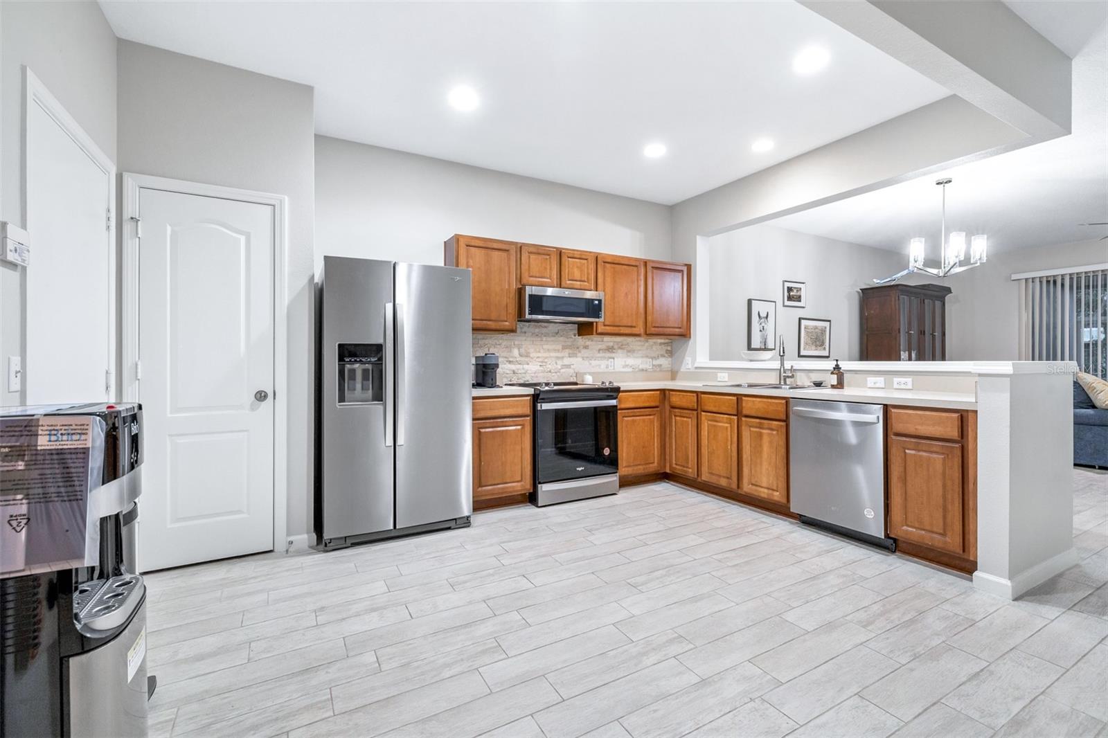 5005 BARNSTEAD DR — photo 8