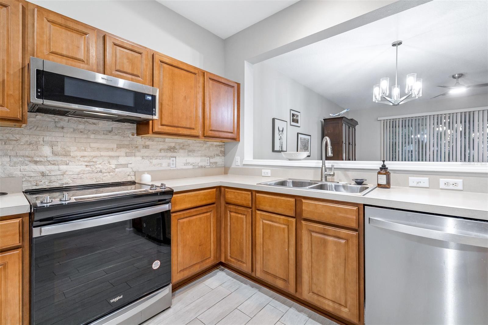 5005 BARNSTEAD DR — photo 13