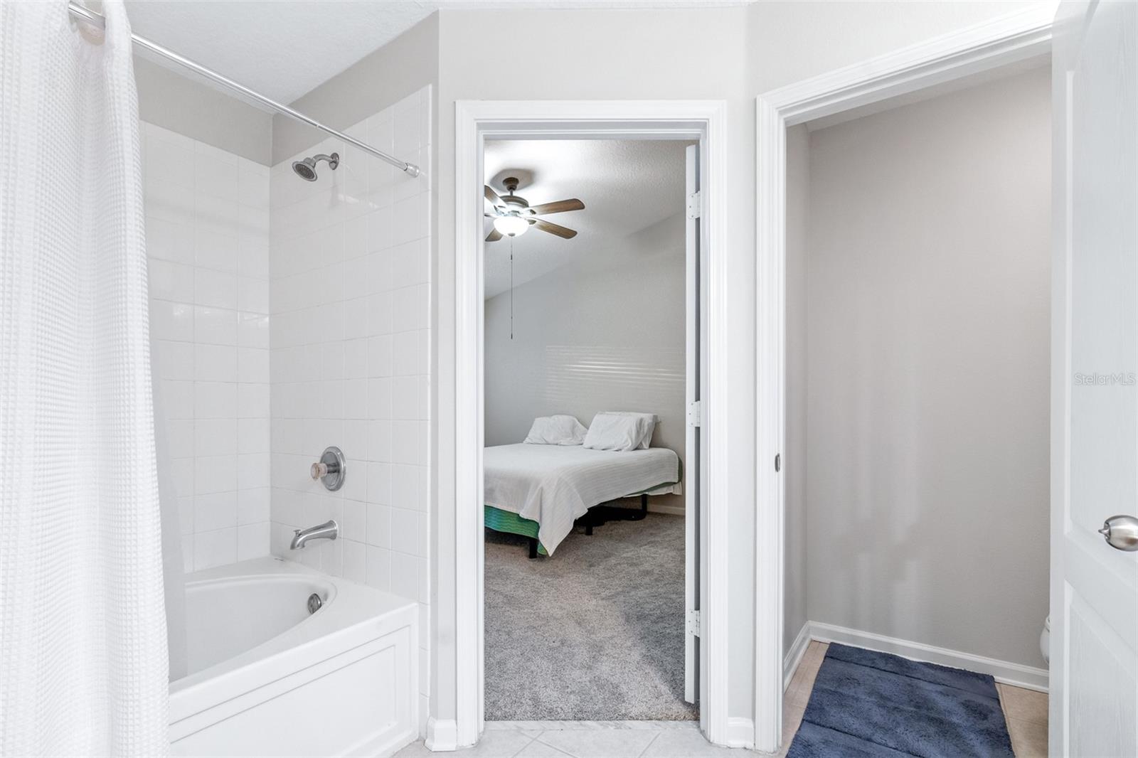 5005 BARNSTEAD DR — photo 38