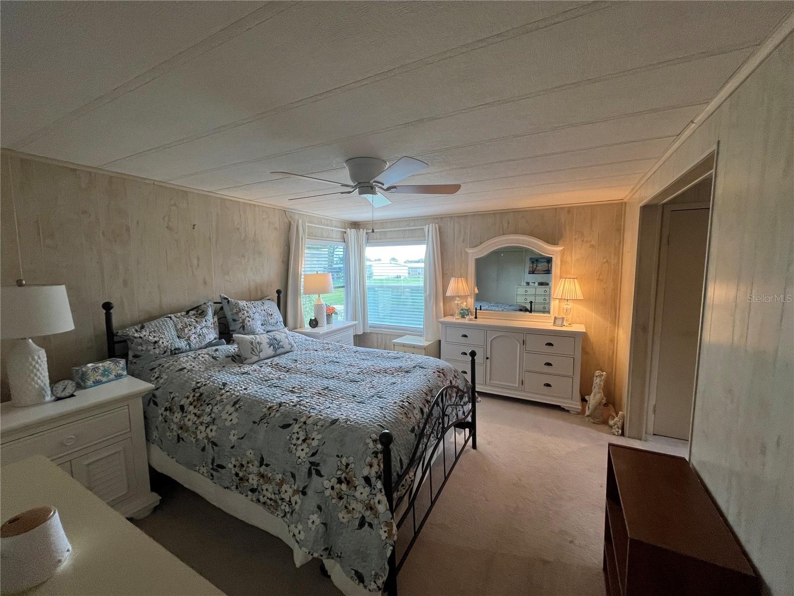 900 JOLANDA CIR — photo 35