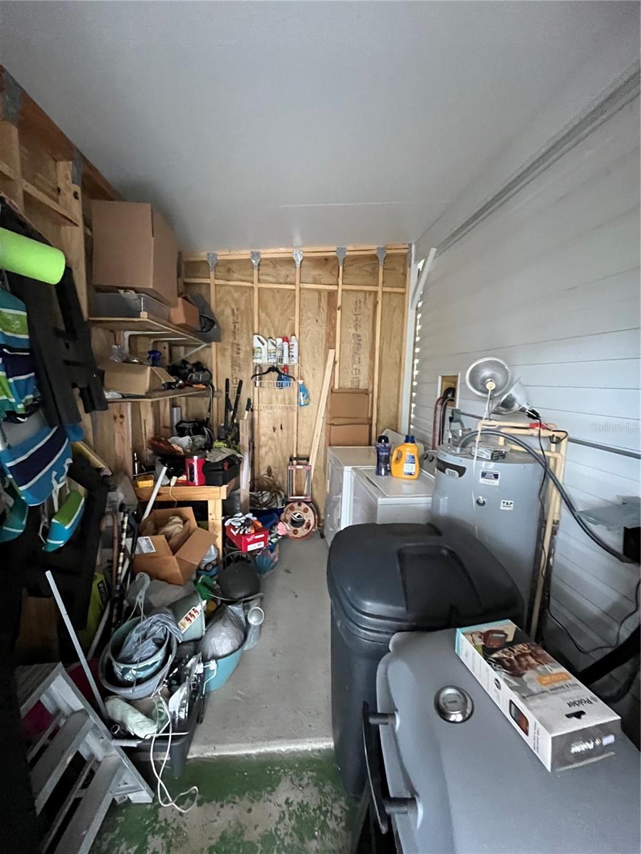 900 JOLANDA CIR — photo 45