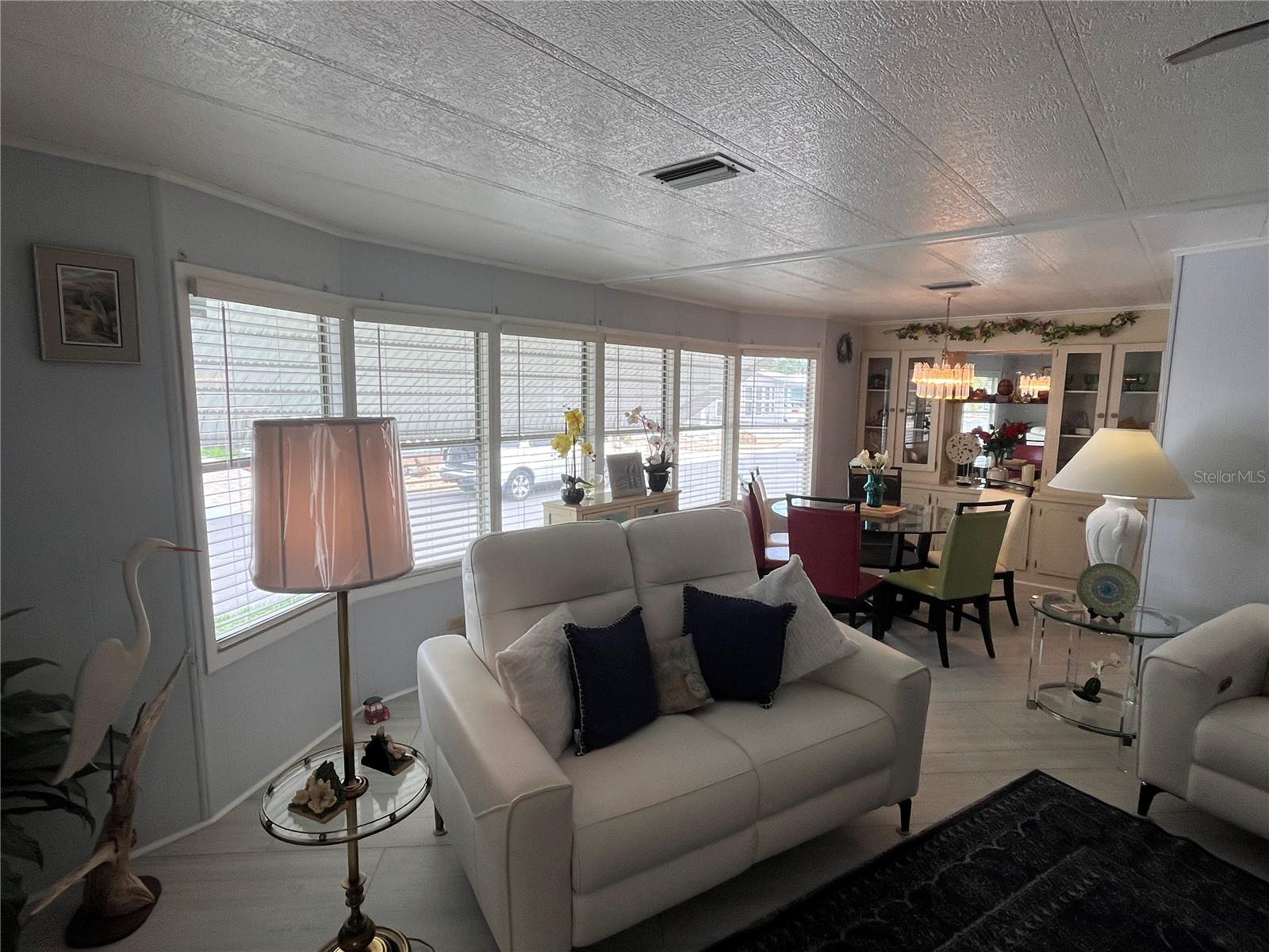 900 JOLANDA CIR — photo 24