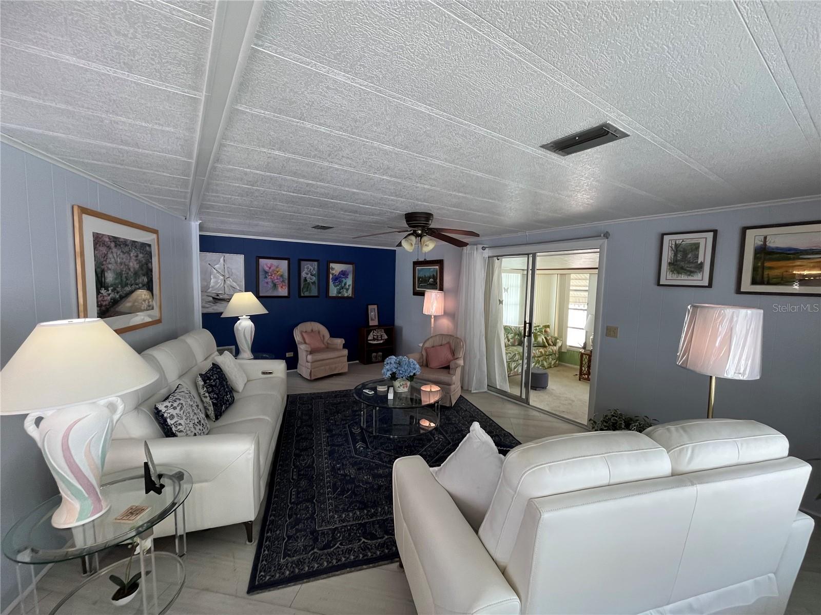 900 JOLANDA CIR — photo 12