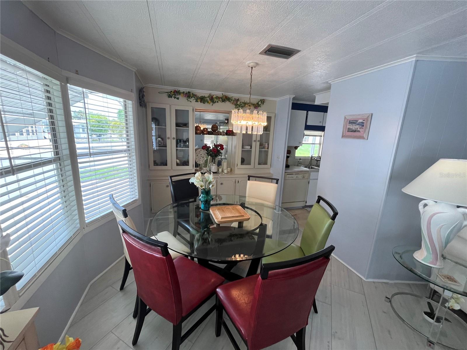 900 JOLANDA CIR — photo 13