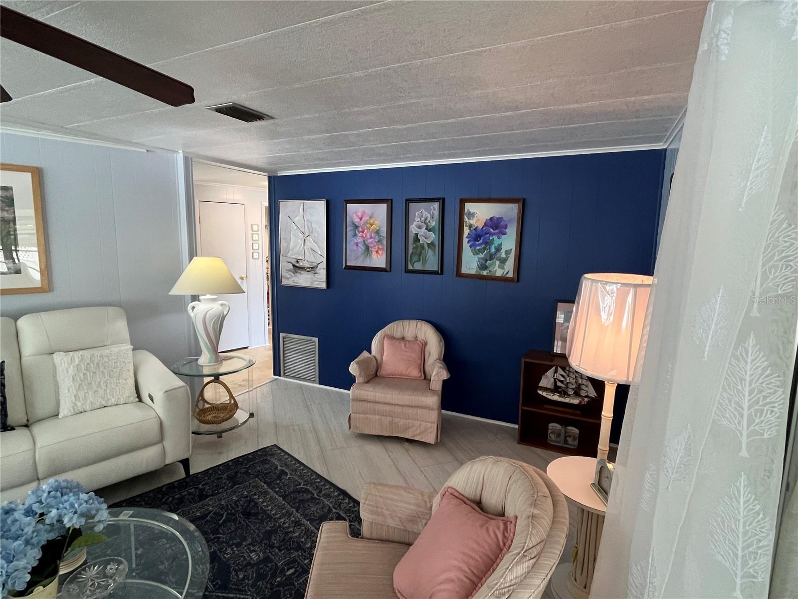 900 JOLANDA CIR — photo 23
