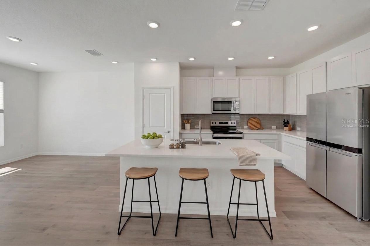 6412 JENSEN VIEW AVE — photo 2