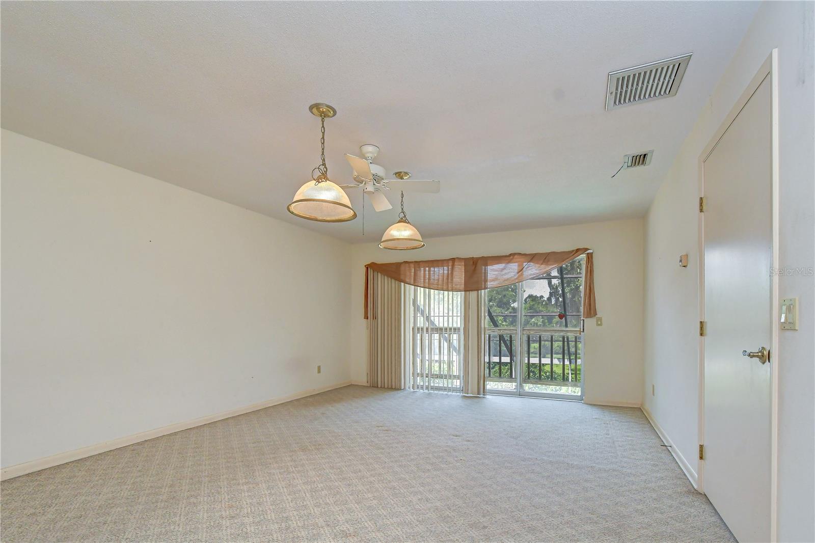 914 S MILLER RD — photo 30