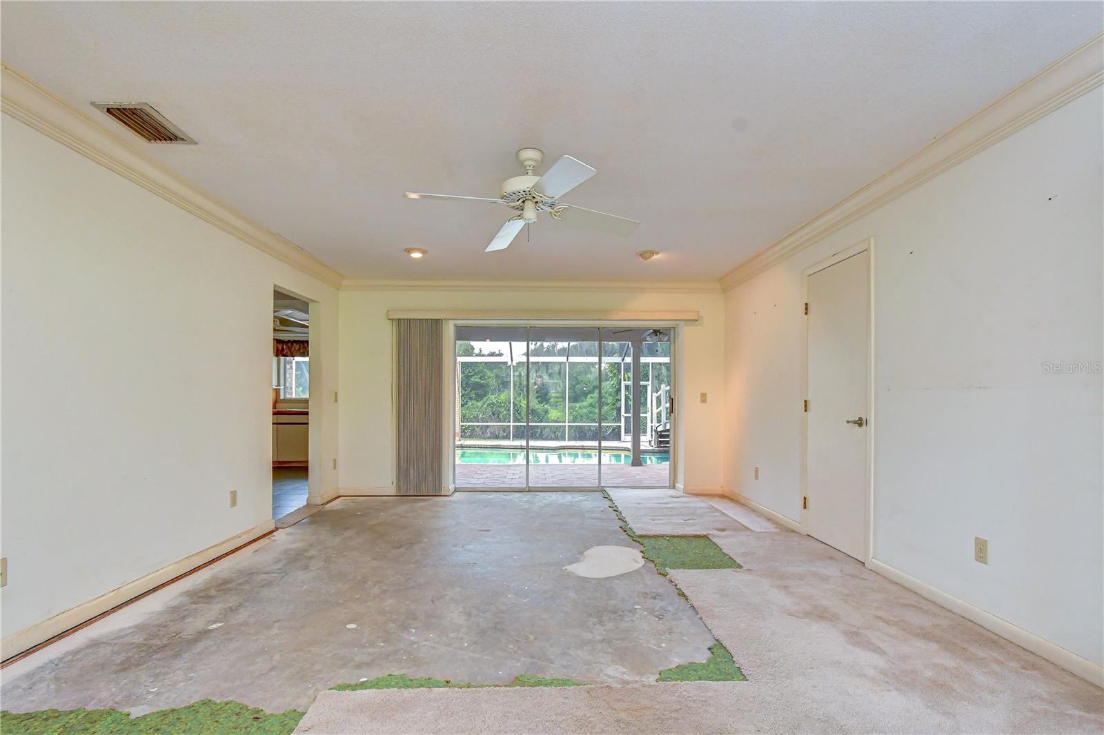 914 S MILLER RD — photo 19