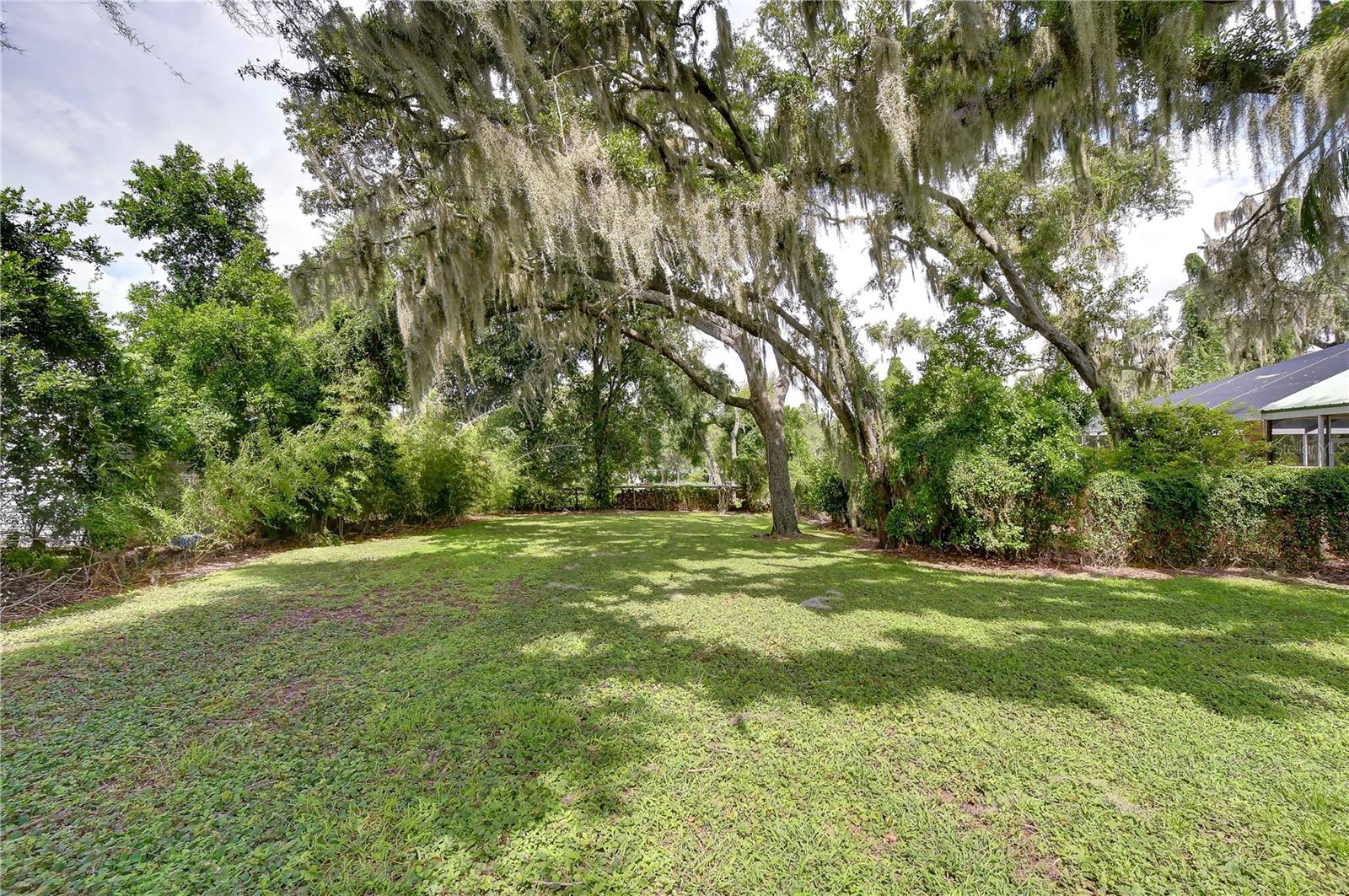 914 S MILLER RD — photo 45