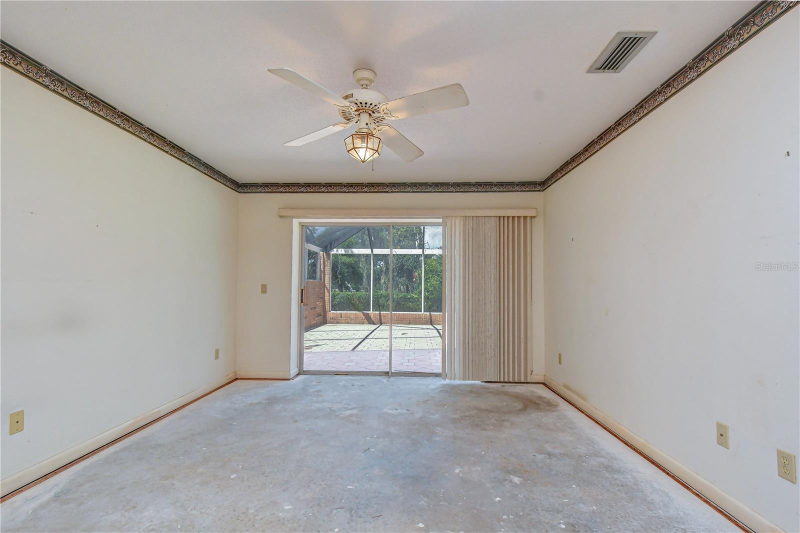 914 S MILLER RD — photo 23