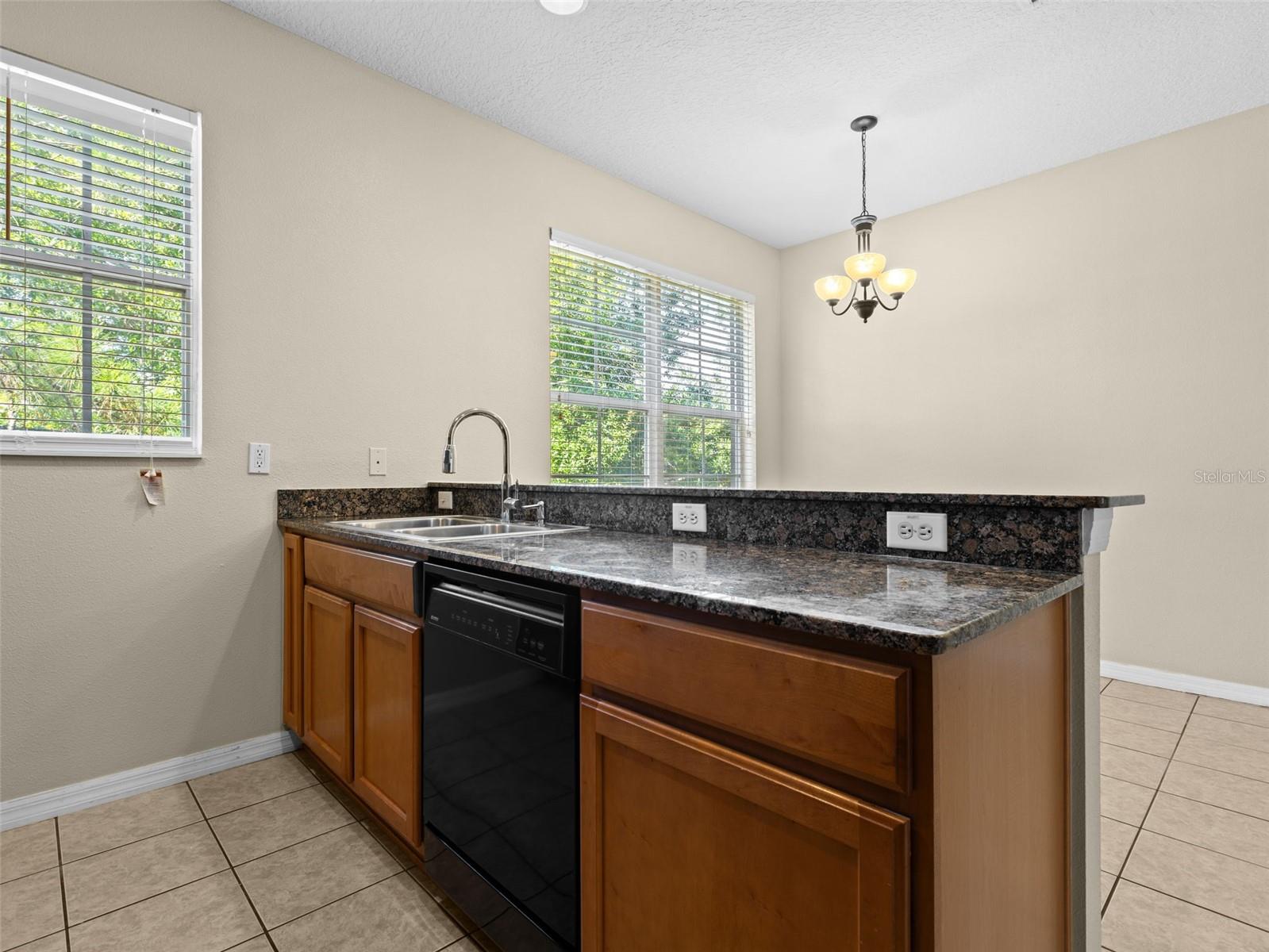 2412 MIDDLETON GROVE DR — photo 10