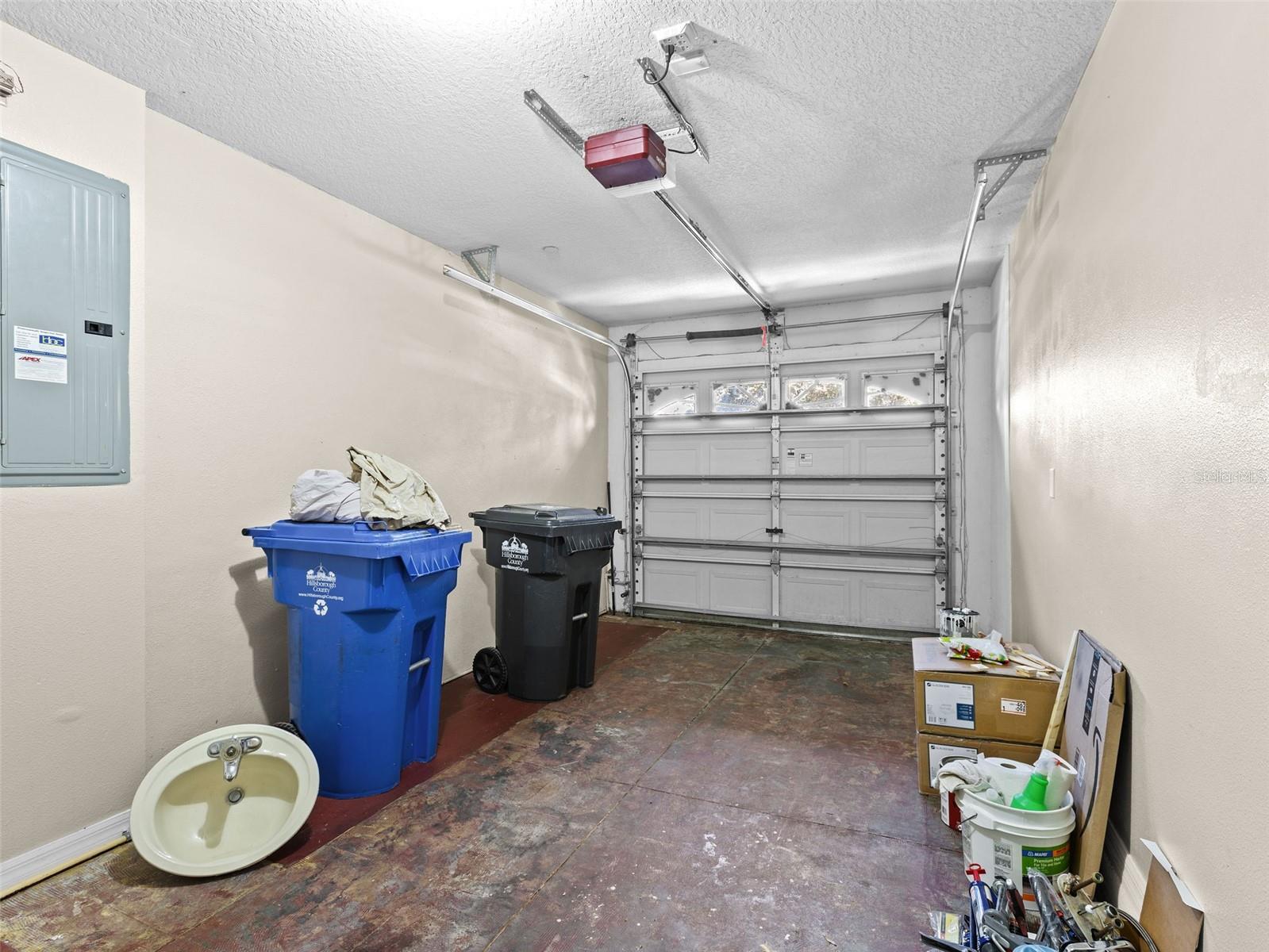 2412 MIDDLETON GROVE DR — photo 36