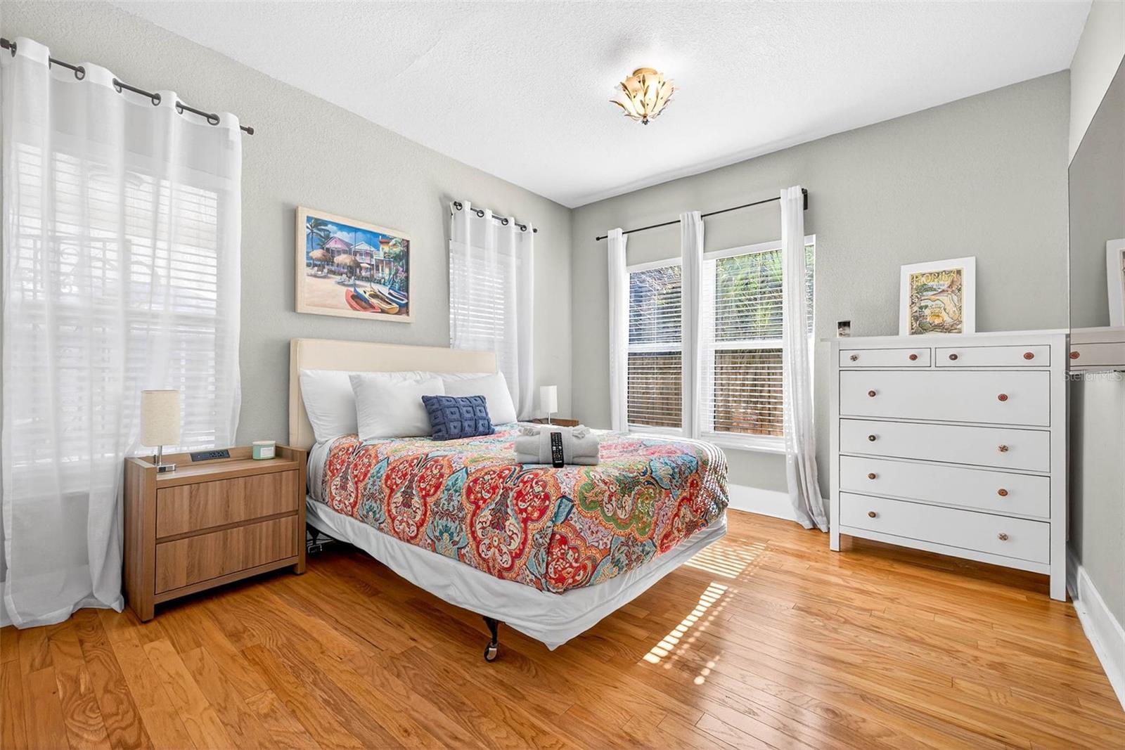 2705 N POPLAR AVE — photo 24