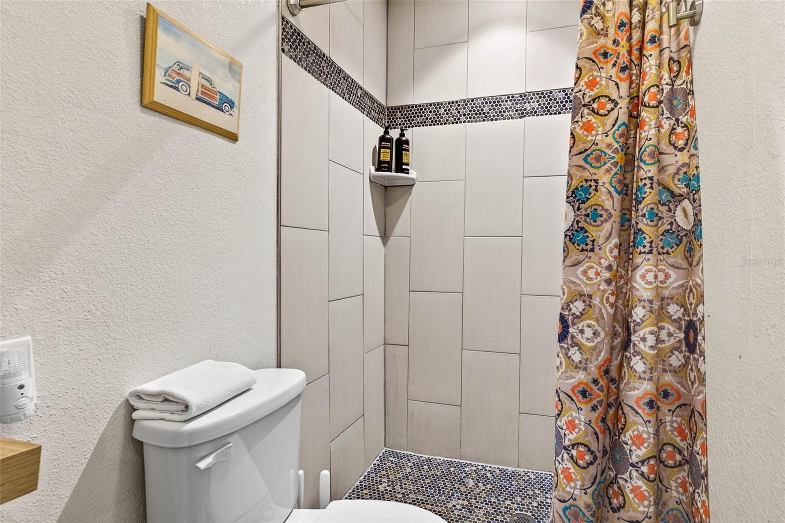 2705 N POPLAR AVE — photo 52