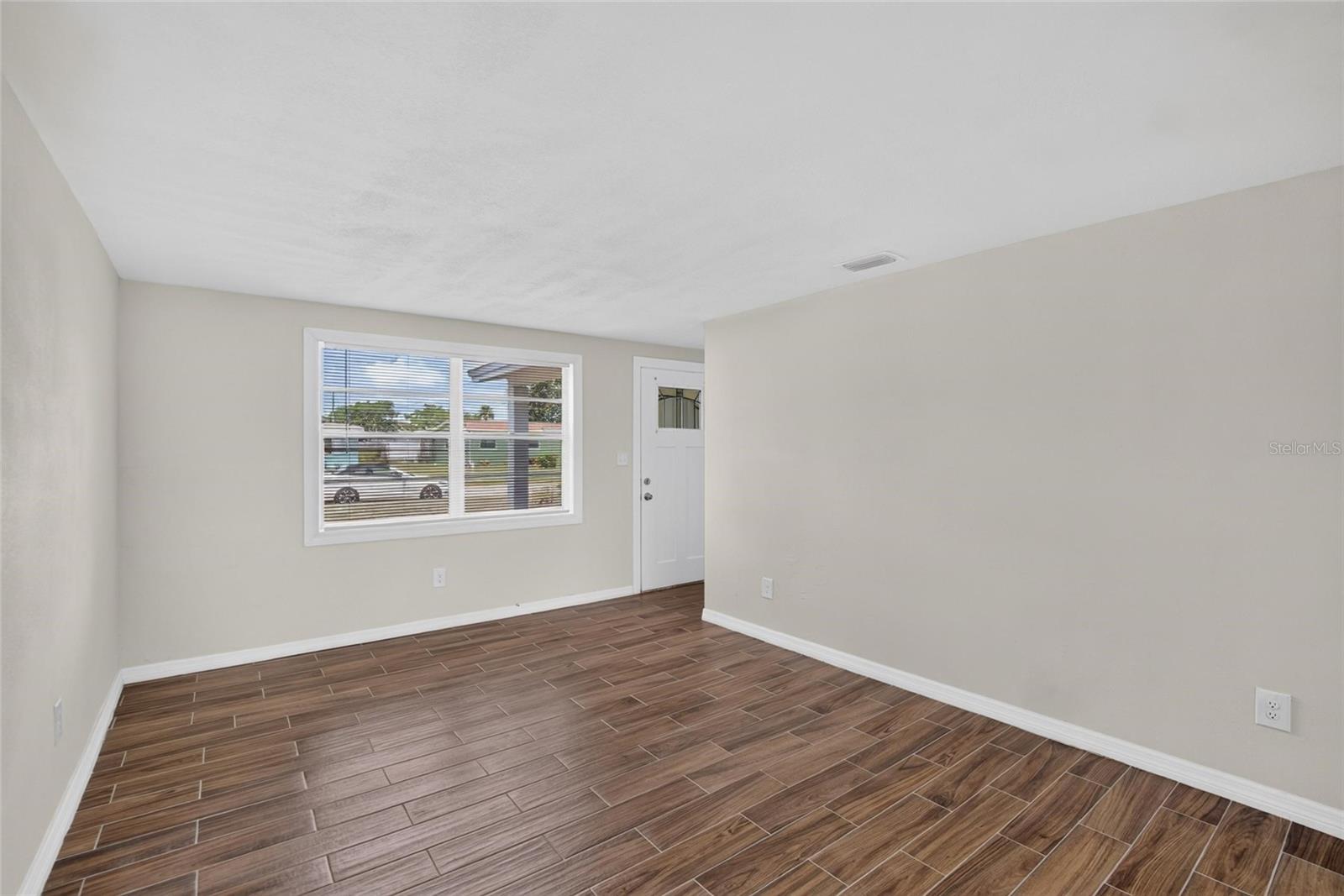 4706 S 87TH ST — photo 5