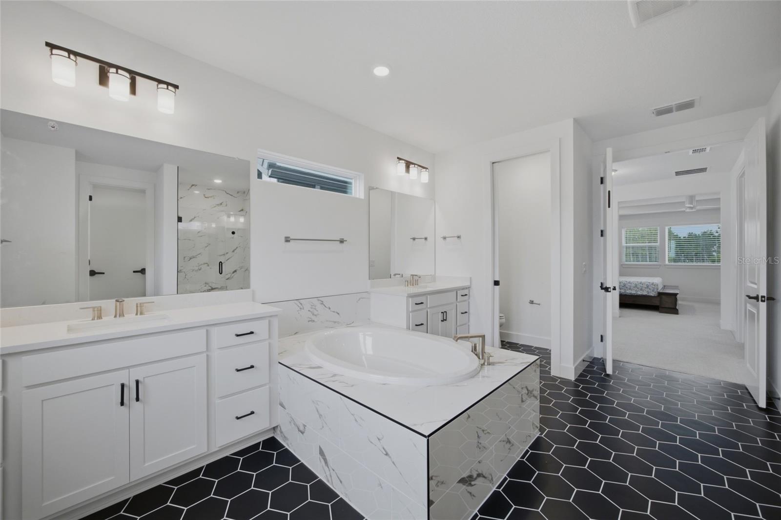 1515 VALIER PT — photo 38