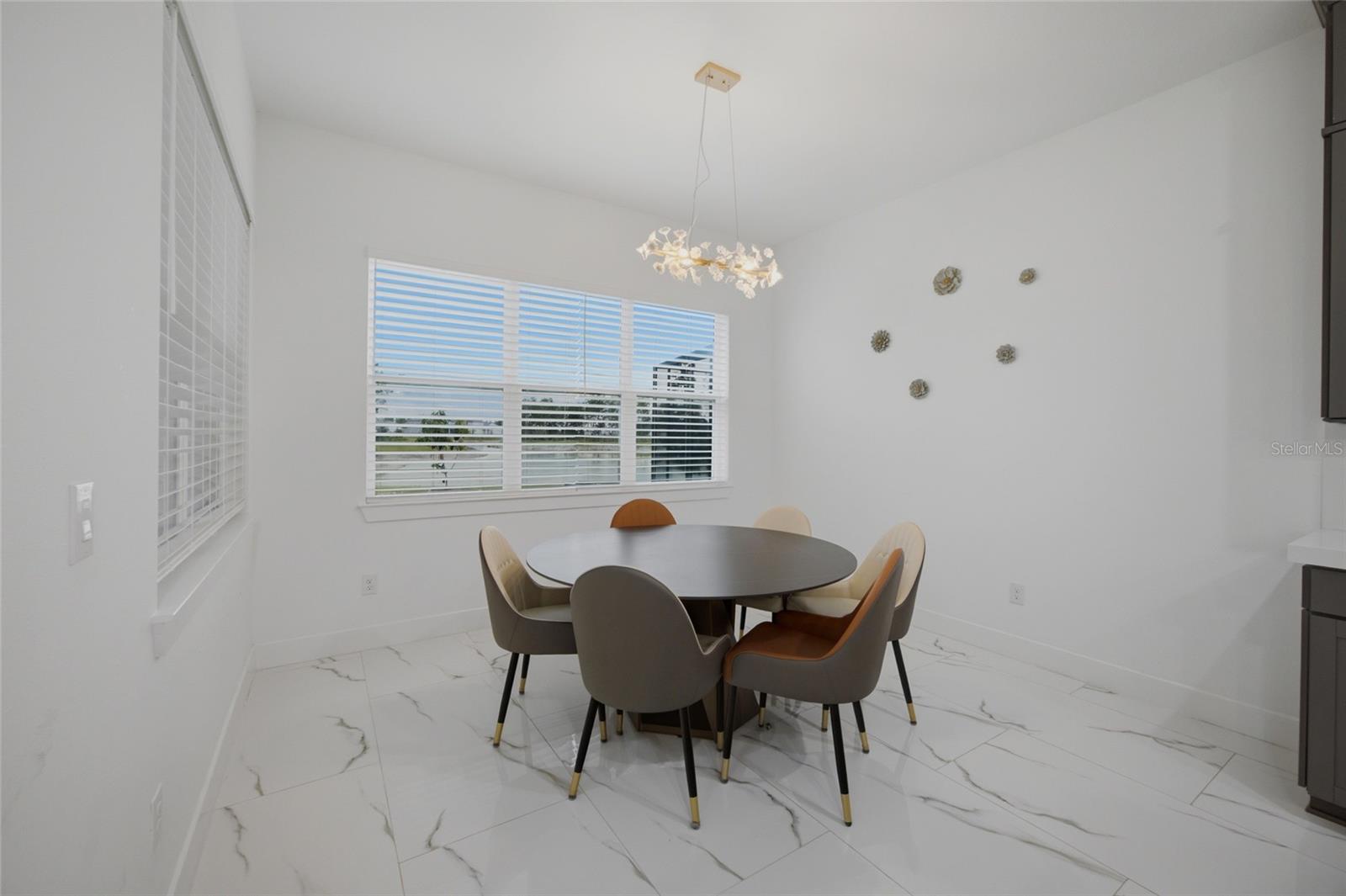 1515 VALIER PT — photo 14