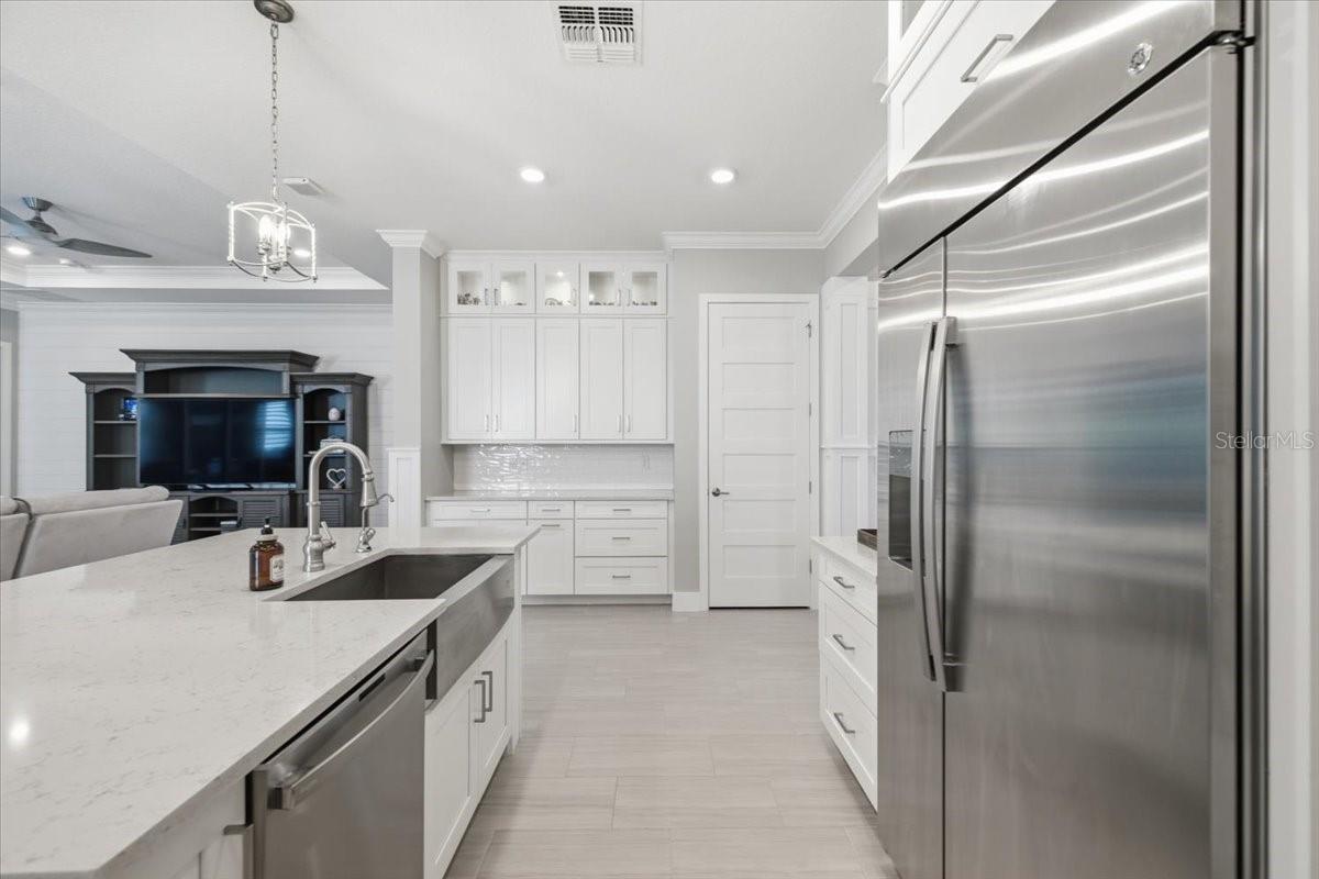 2110 E 6TH ST W — photo 15