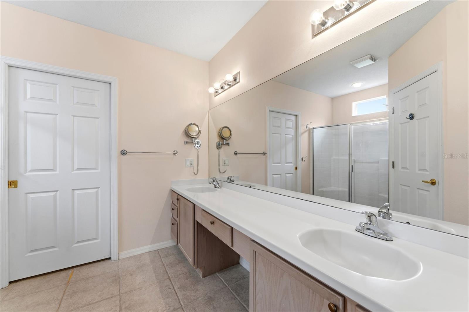 7606 BERNA LN — photo 17