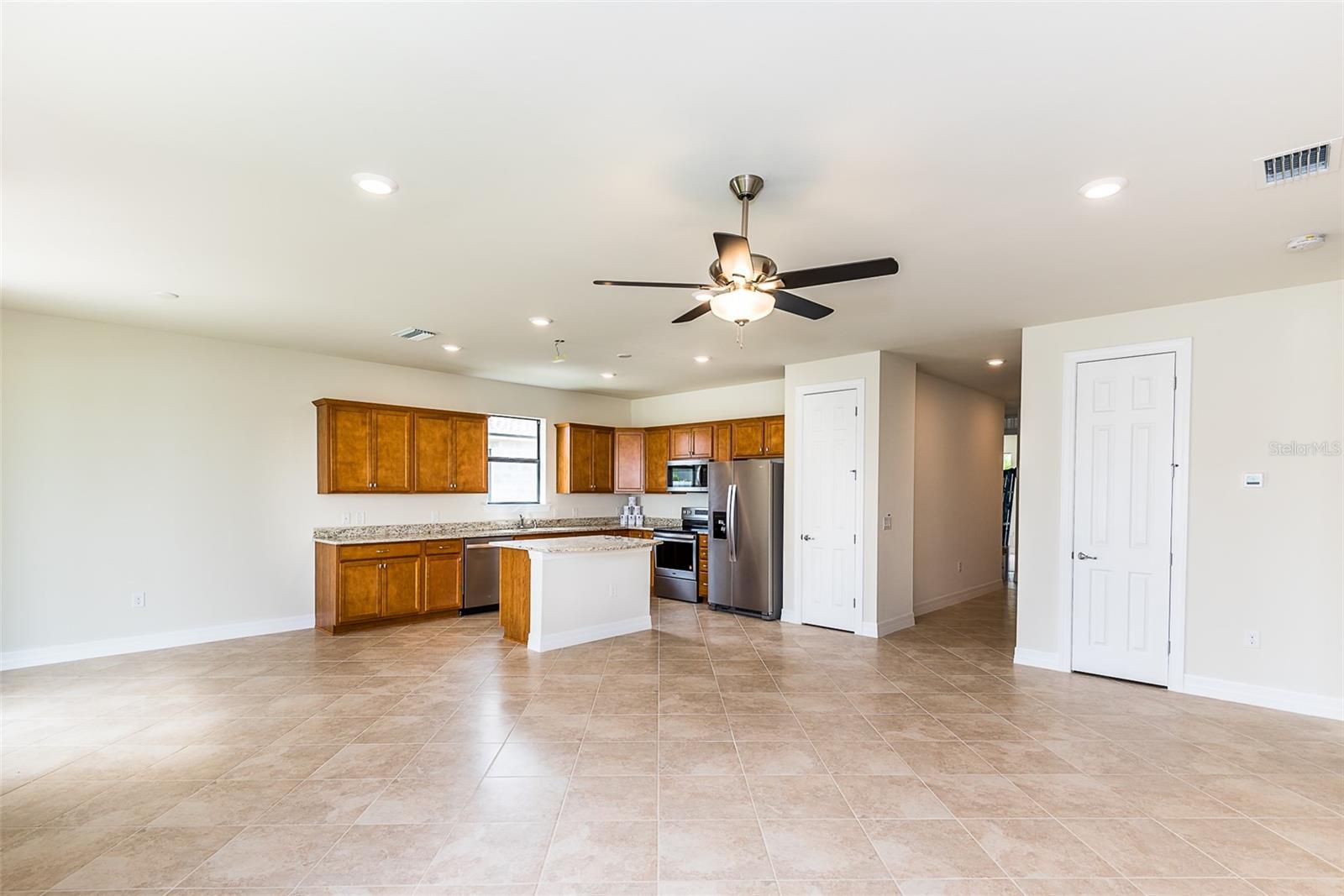 2558 SHERMAN OAK DR — photo 25