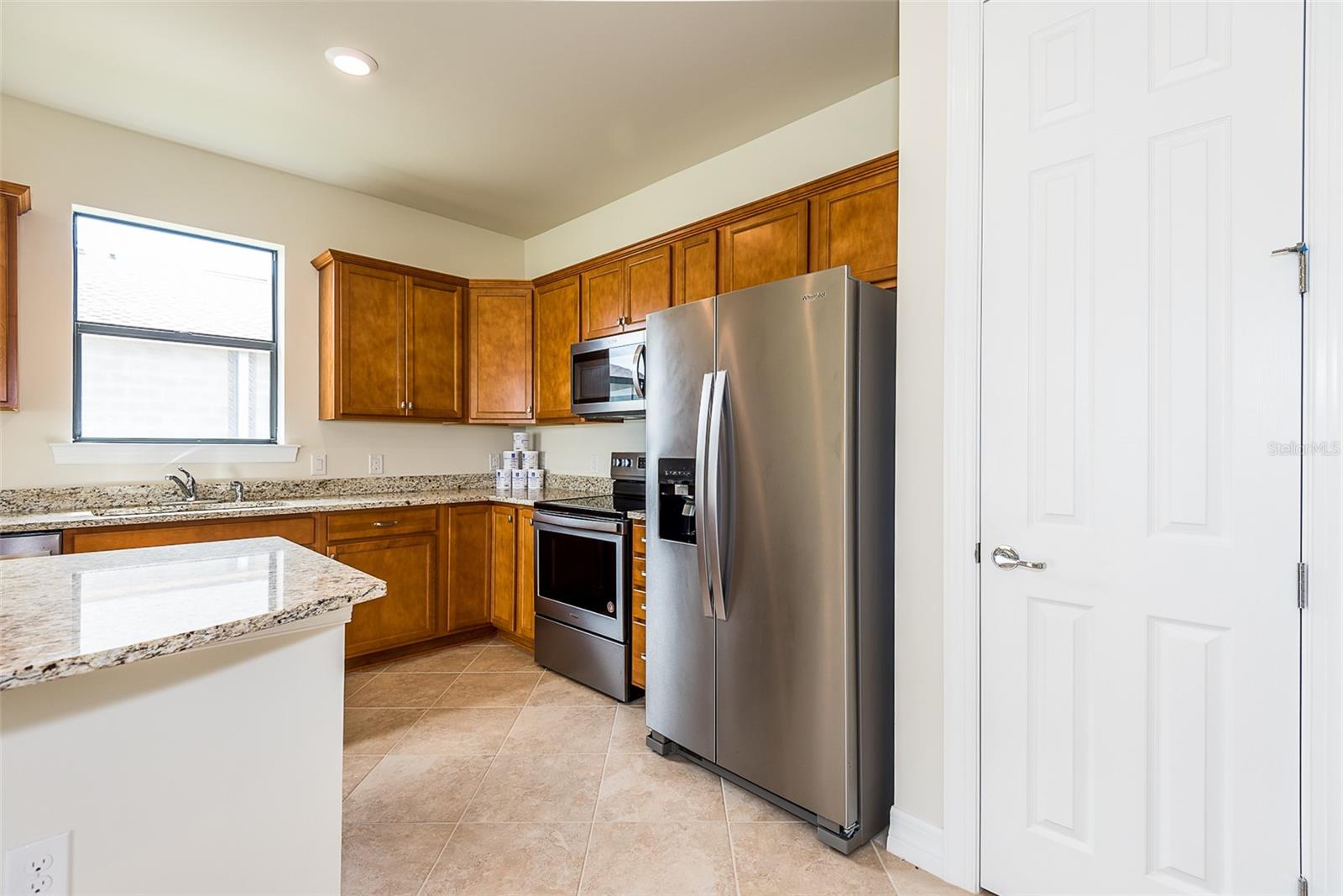 2558 SHERMAN OAK DR — photo 28