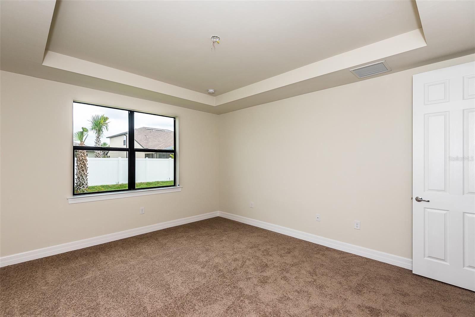 2558 SHERMAN OAK DR — photo 15